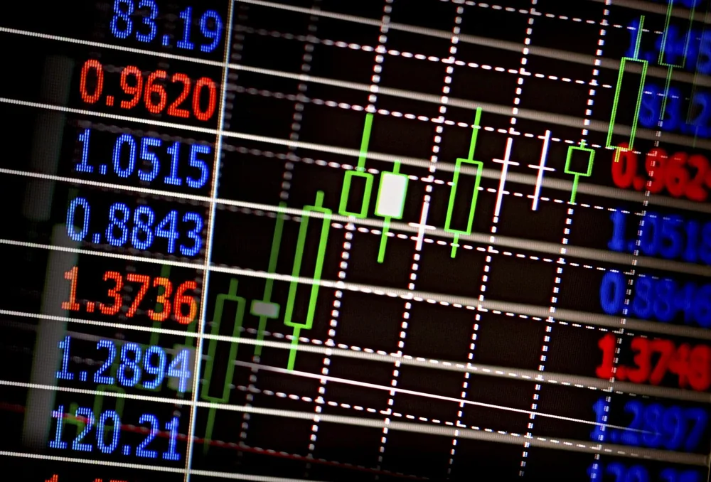 Gemeinsame Auswertung von Finanzdaten am Besprechungstisch